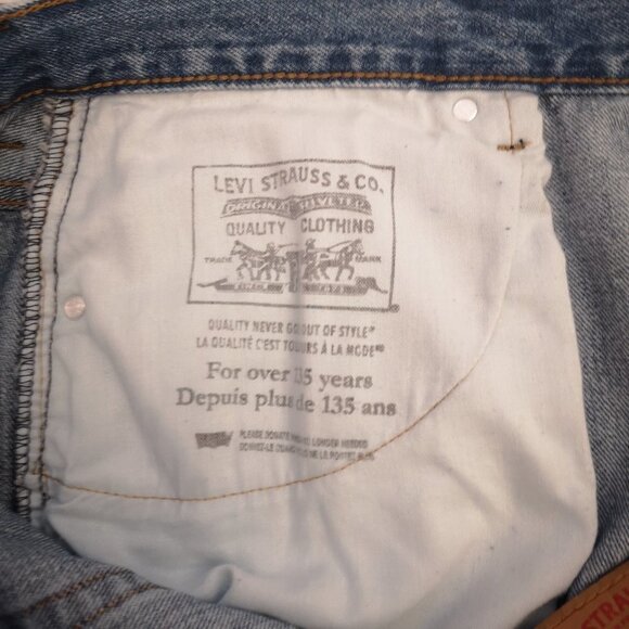 Levi's 550 Men's Size 42 Waist Straight Legs Medium Wash Jeans - Picture 7 of 13